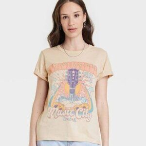 Zoe + Liv Nashville Music City Short Sleeve Graphic T-Shirt
